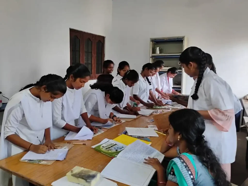 vgr college dmlt students image 2